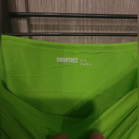 Aerie	SMOOTHEZ Tank Cami Cropped Top Harlequin Green NWT Medium American Eagle - Picture 8 of 11